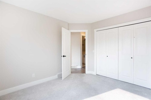 125 Martinpark Way Ne, Calgary, AB - Indoor