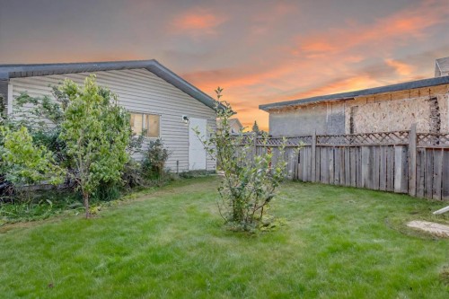 125 Martinpark Way Ne, Calgary, AB - Outdoor With View