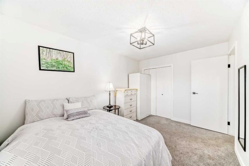 6223 Penedo Way Se, Calgary, AB - Indoor Photo Showing Bedroom
