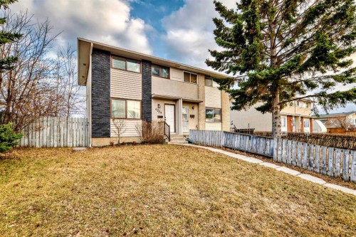 6223 Penedo Way Se, Calgary, AB - Outdoor