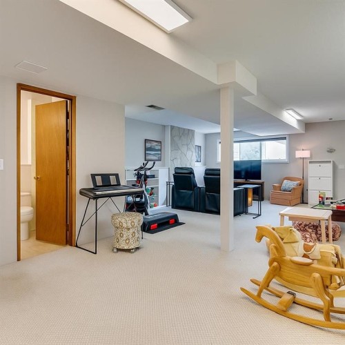 24 Millcrest Road Sw, Calgary, AB - Indoor