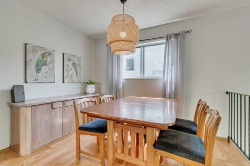 24 Millcrest Road Sw, Calgary, AB - Indoor Photo Showing Dining Room