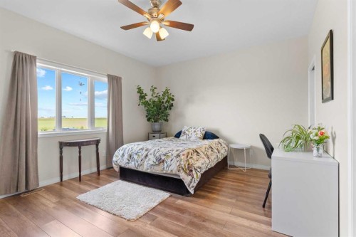 27138 Highway 27 Highway, Rural Mountain View County, AB - Indoor Photo Showing Bedroom