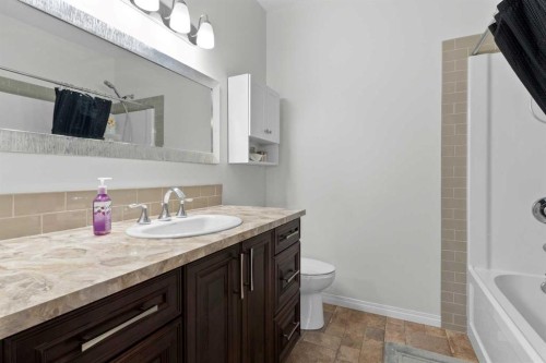 27138 Highway 27 Highway, Rural Mountain View County, AB - Indoor Photo Showing Bathroom