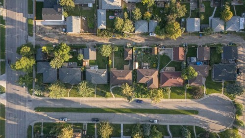 15 Hoover Place Sw, Calgary, AB - Outdoor With View
