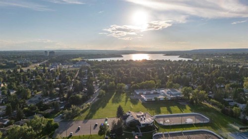 15 Hoover Place Sw, Calgary, AB - Outdoor With View