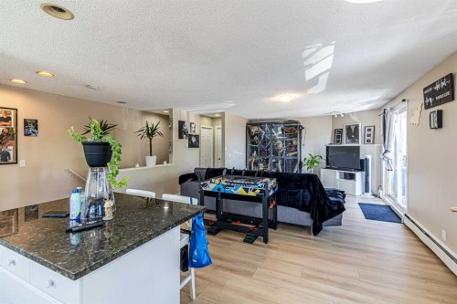 1-6-8 Huntley Close Ne, Calgary, AB - Indoor