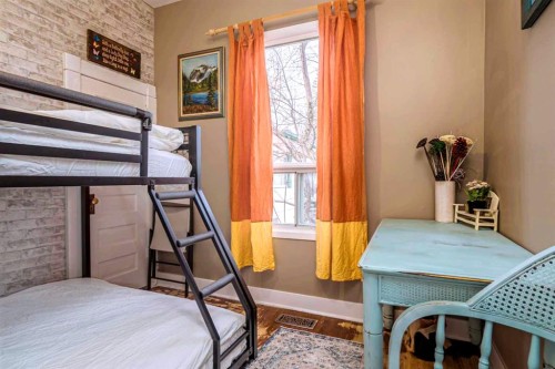 39 34 Avenue Sw, Calgary, AB - Indoor