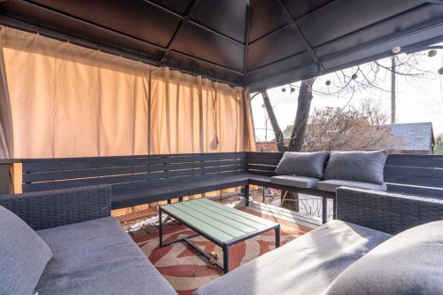 39 34 Avenue Sw, Calgary, AB - Indoor Photo Showing Other Room