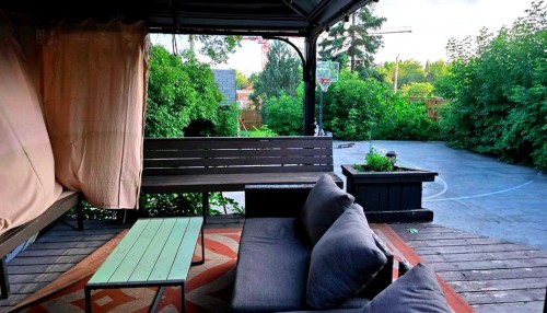 39 34 Avenue Sw, Calgary, AB - Outdoor