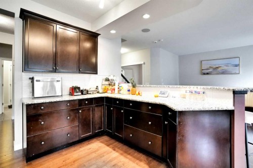 16 Silverado Skies Lane Sw, Calgary, AB - Indoor Photo Showing Kitchen