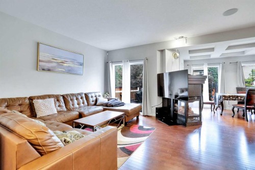 16 Silverado Skies Lane Sw, Calgary, AB - Indoor Photo Showing Living Room