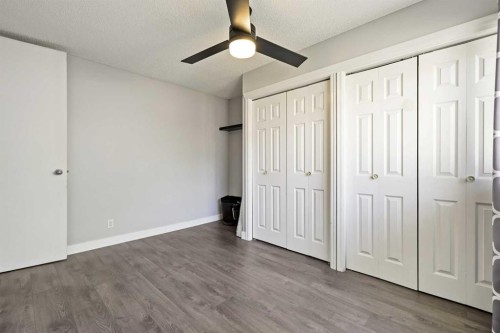 63 Olympia Crescent Se, Calgary, AB - Indoor Photo Showing Other Room