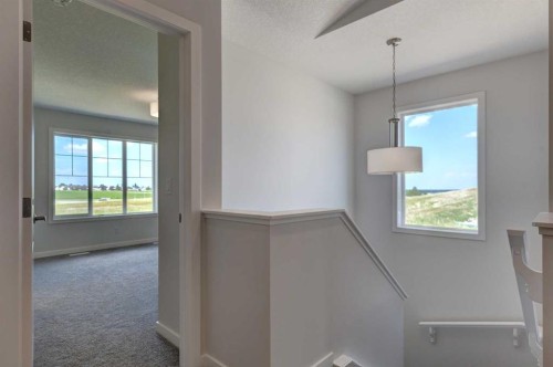 98 Silver Spruce Road Sw, Calgary, AB - Indoor Photo Showing Other Room