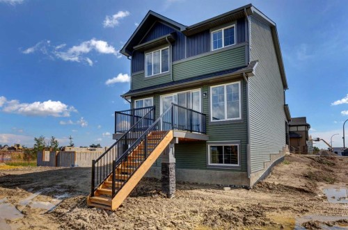 98 Silver Spruce Road Sw, Calgary, AB - Outdoor