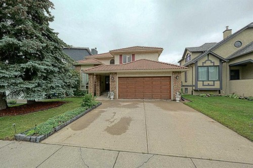 115 Strathaven Circle Sw, Calgary, AB - Outdoor