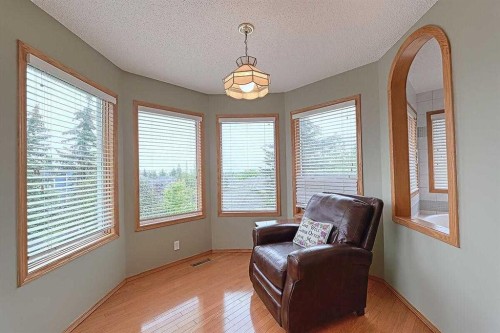 115 Strathaven Circle Sw, Calgary, AB - Indoor