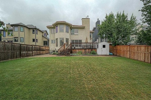 115 Strathaven Circle Sw, Calgary, AB - Outdoor