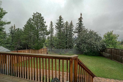 115 Strathaven Circle Sw, Calgary, AB - Outdoor