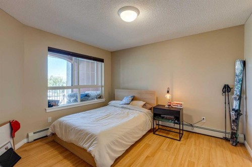 329-22 Richard Place Sw, Calgary, AB - Indoor Photo Showing Bedroom