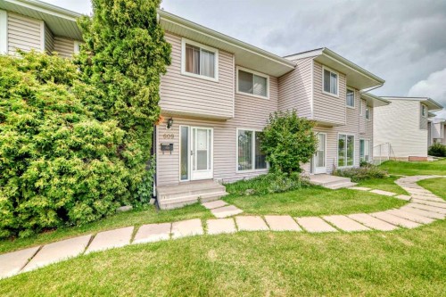 609 40 Street Ne, Calgary, AB - Outdoor