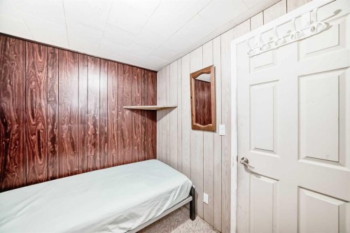 609 40 Street Ne, Calgary, AB - Indoor