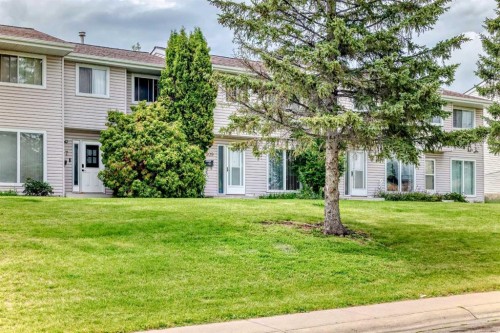 609 40 Street Ne, Calgary, AB - Outdoor