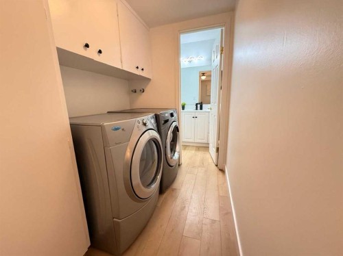 5632 Dalhousie Drive Nw, Calgary, AB - Indoor Photo Showing Laundry Room