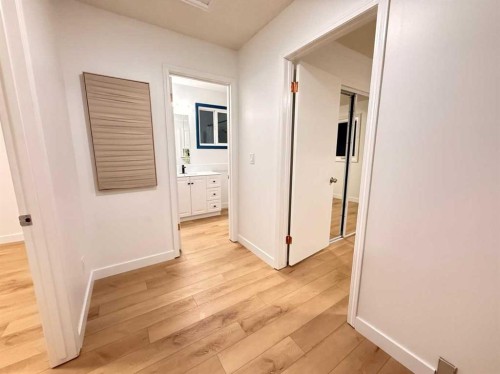 5632 Dalhousie Drive Nw, Calgary, AB - Indoor Photo Showing Other Room