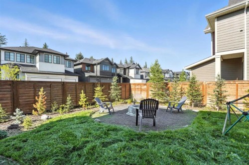 804 Shawnee Terrace Sw, Calgary, AB - Outdoor