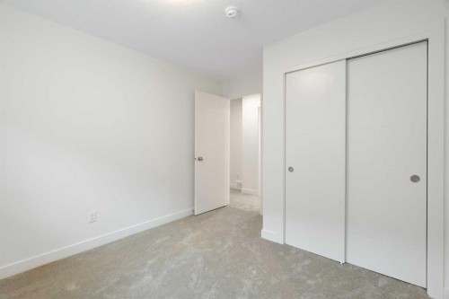 60-2117 81 Street Sw, Calgary, AB - Indoor Photo Showing Other Room