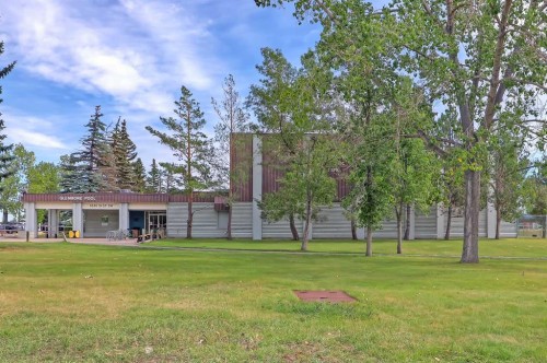 4507 17 Street Sw, Calgary, AB - Outdoor