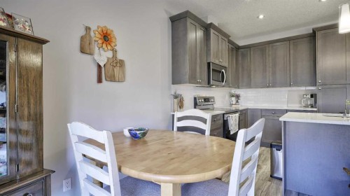 135 Reunion Loop Nw, Airdrie, AB - Indoor