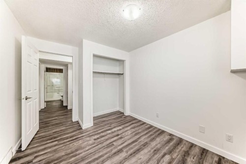 20 Westland Gate, Okotoks, AB - Indoor Photo Showing Other Room