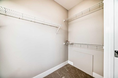 115-1702 17 Avenue Sw, Calgary, AB - Indoor With Storage