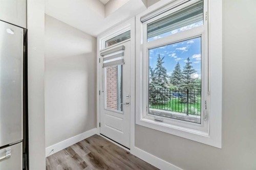 115-1702 17 Avenue Sw, Calgary, AB - Indoor Photo Showing Other Room