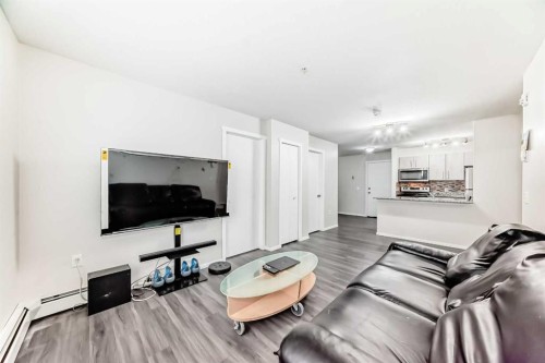 4513-4641 128 Avenue Ne, Calgary, AB - Indoor Photo Showing Living Room