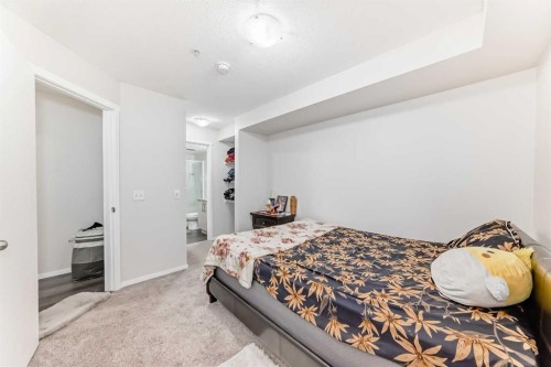 4513-4641 128 Avenue Ne, Calgary, AB - Indoor Photo Showing Bedroom