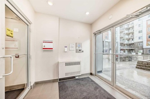 4513-4641 128 Avenue Ne, Calgary, AB - Indoor Photo Showing Other Room