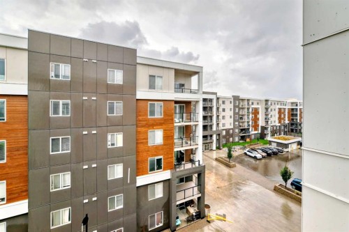 4513-4641 128 Avenue Ne, Calgary, AB - Outdoor