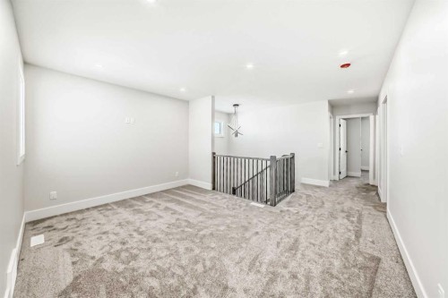 27 Williams Avenue, Olds, AB - Indoor Photo Showing Other Room