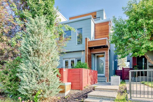 2414 31 Avenue Sw, Calgary, AB - Outdoor