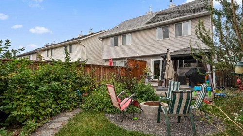 221 Elgin Place Se, Calgary, AB - Outdoor