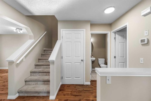 89 Mckenzie Towne Drive Se, Calgary, AB - Indoor Photo Showing Other Room