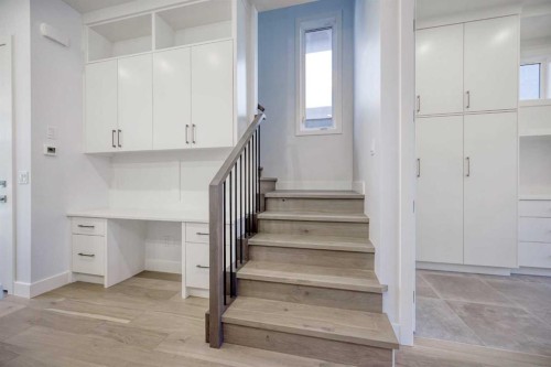 2006 26A Street Sw, Calgary, AB - Indoor Photo Showing Other Room