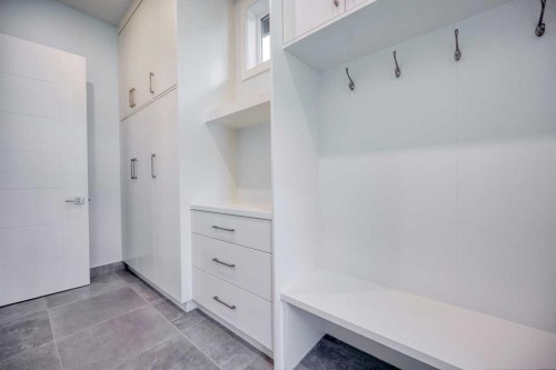 2006 26A Street Sw, Calgary, AB - Indoor Photo Showing Other Room