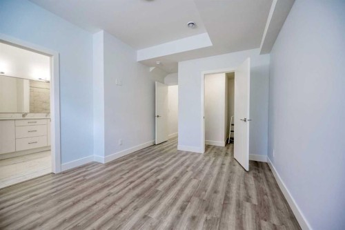 2006 26A Street Sw, Calgary, AB - Indoor Photo Showing Other Room