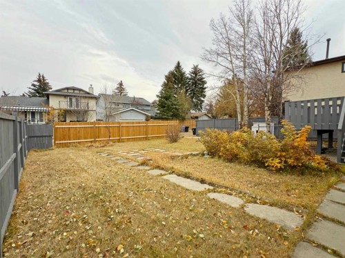7032 78 Street Nw, Calgary, AB - Outdoor