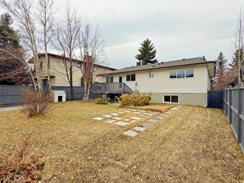 7032 78 Street Nw, Calgary, AB - Outdoor