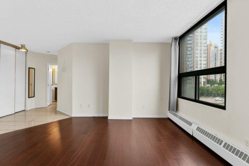 402-1202 13 Avenue Sw, Calgary, AB - Indoor Photo Showing Other Room